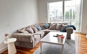 Centrally Located 1Br Apt Near Edg Cricket, University Of Bham, Priory Hospital & Cannon Hill Park